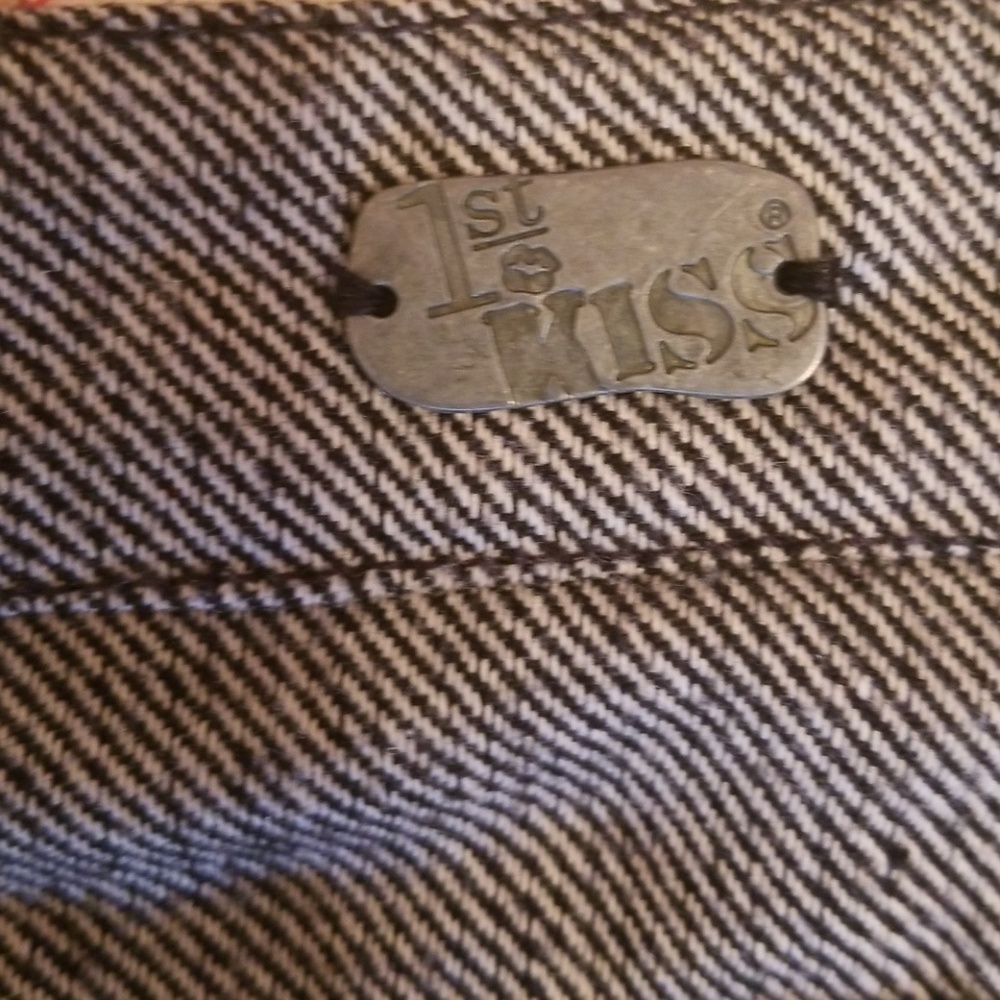 1st Kiss Shorts Sz 9 Juniors Black & White Twill - Picture 3 of 4